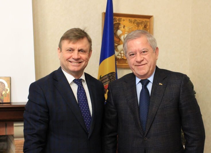 Анатолій Кінах провів робочу зустріч із послом Молдови в Україні