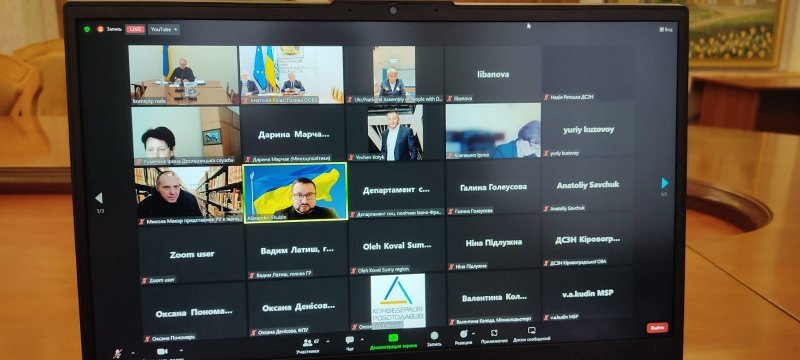 Анатолій Кінах: прожитковий мінімум має зрости, потрібна комплексна державна політика в цьому напрямі