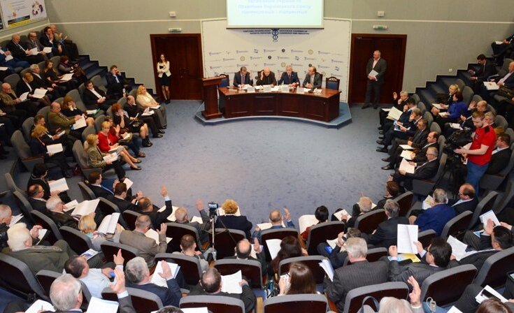 Перейти від імітації до рішучих дій