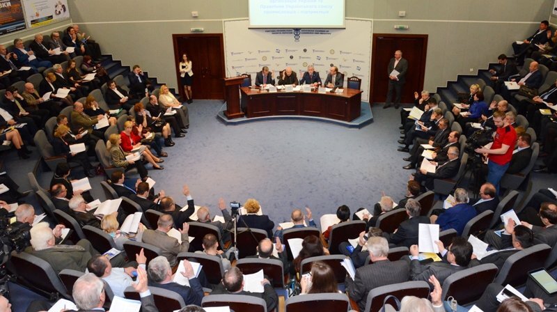 Перейти від імітації до рішучих дій