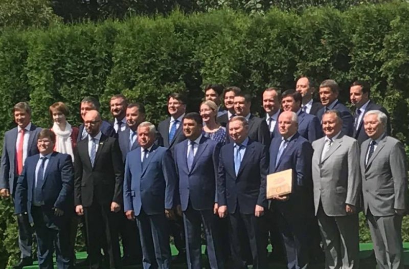Анатолій Кінах увійшов в Раду прем’єр-міністрів України