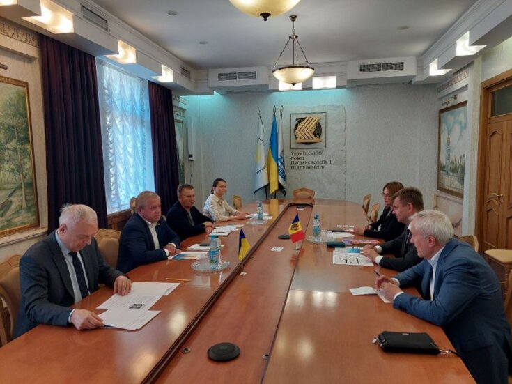 ООРУ запропонував Посольству Молдови посприяти в лібералізації транзитних поставок товарів в Україну