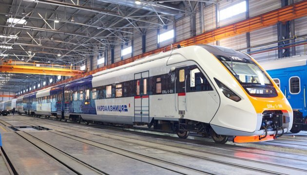 Для українського вагонобудування необхідні постійні замовлення від держави: Крюківський завод знову будує для УЗ