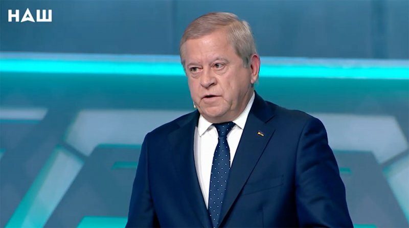Без внутрішньо національного консенсусу з досягнення миру на Донбасі процеси навколо нього приречені на імітацію