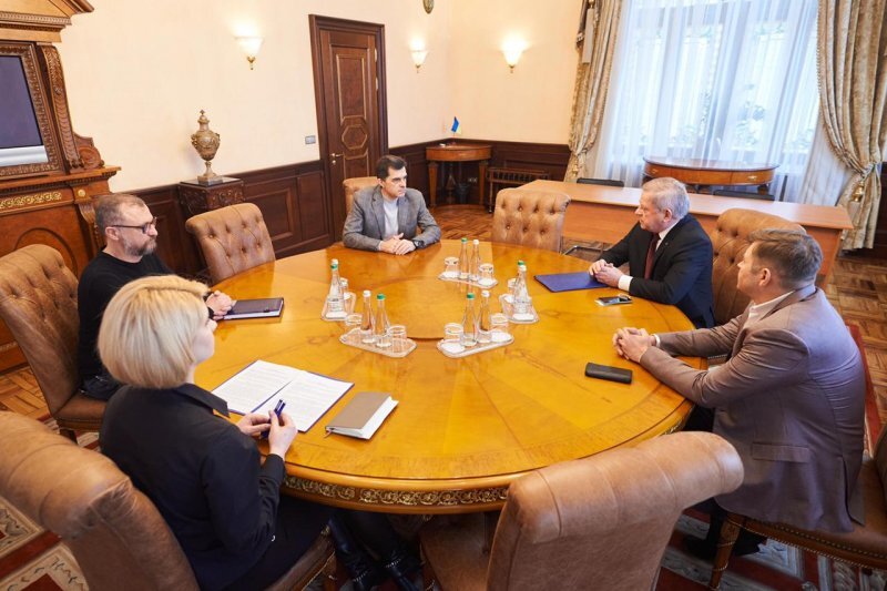 УСПП співпрацюватиме із Укрзалізницею: підписано меморандум