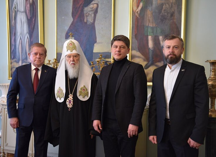 Патріарх Філарет вручив нагороди представникам НФТУ до Дня добровольця