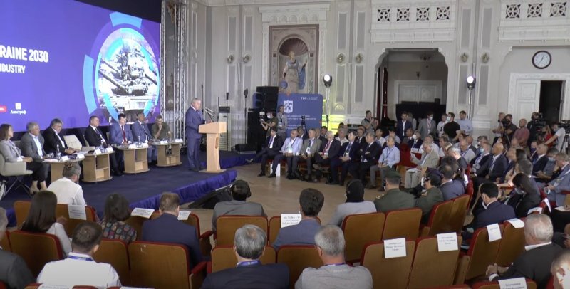 А.Кінах: для подальшого розвитку ОПК потрібне прийняття відповідної урядової програми та фінансове забезпечення
