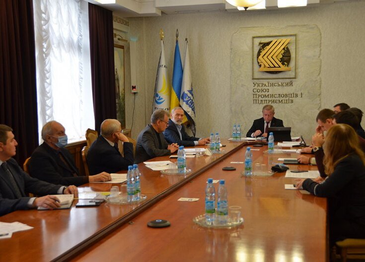 Бізнес запропонував уряду ключові заходи для зростання економіки в 2022 році