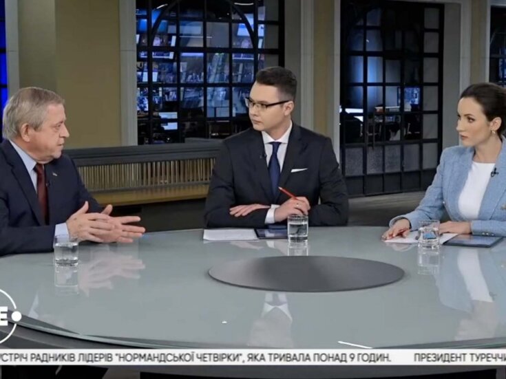 А.Кінах: Україна повинна продемонструвати виключну витримку і зайняти чітку позицію, яка відповідає національним інтересам
