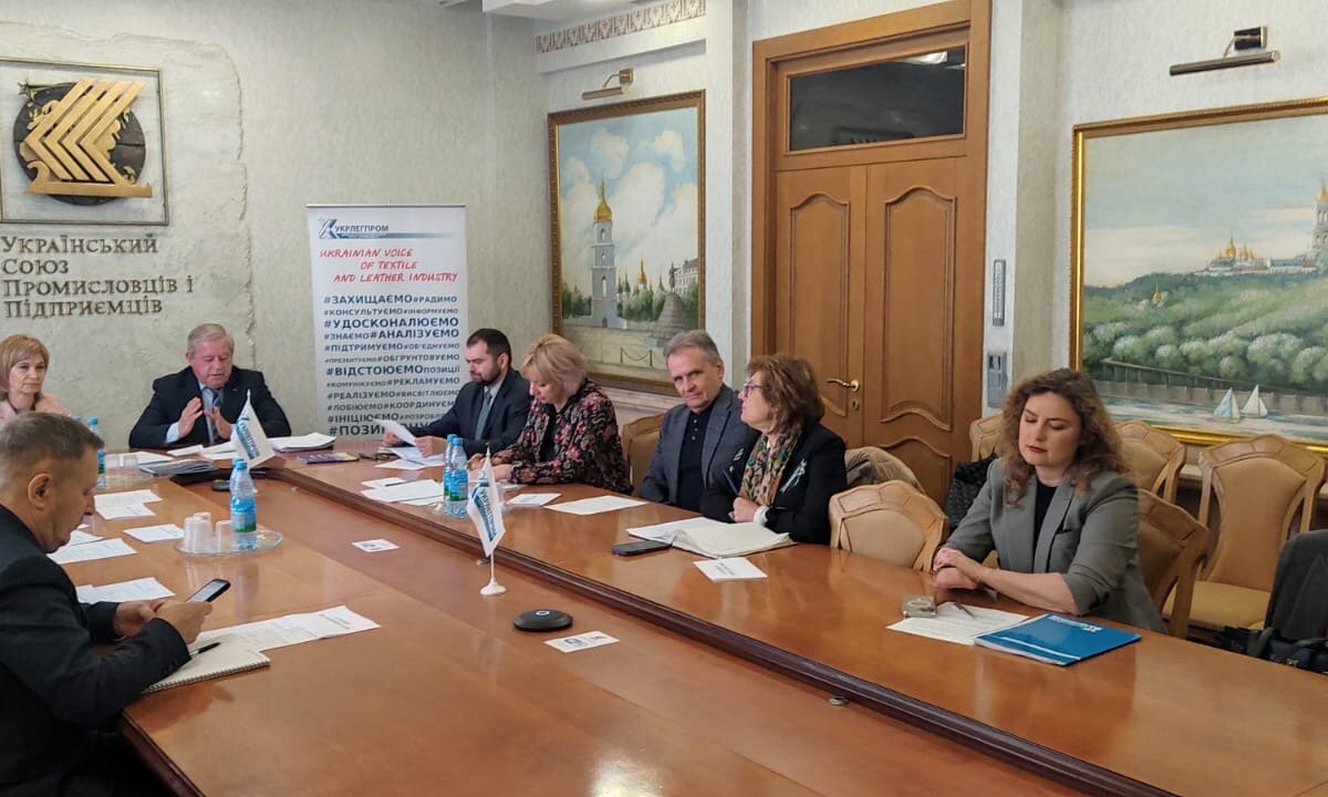 В Україні засилля імпорту: в легпромі 80%, в хімічній галузі 90%.  ООРУ, УСПП та Антикризовий штаб напрацьовують пропозиції по “локалізації виробництва