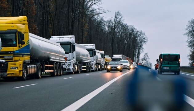 Український бізнес очікує від уряду Д.Туска розблокування всіх пунктів пропуску на кордоні Польщі та України