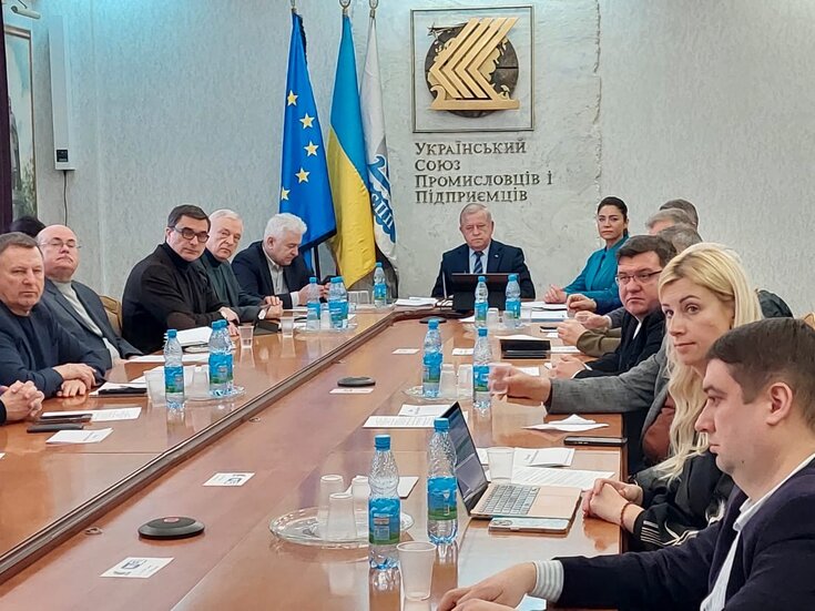 Промисловці, уряд та експерти обговорили конкретні заходи із реалізації ініціативи Президента «Зроблено в Україні»