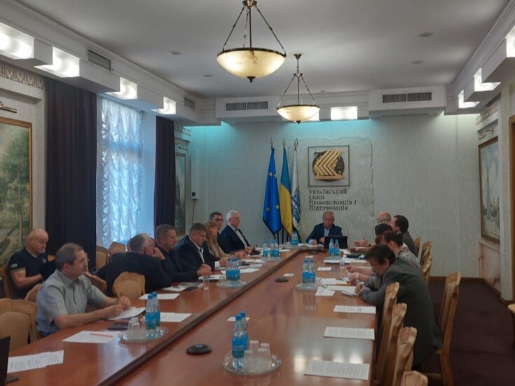 Розвиток переробної галузі може «витягнути» економіку України: бізнес пропонує побудувати 570 нових заводів та залучити міжнародні інвестиції