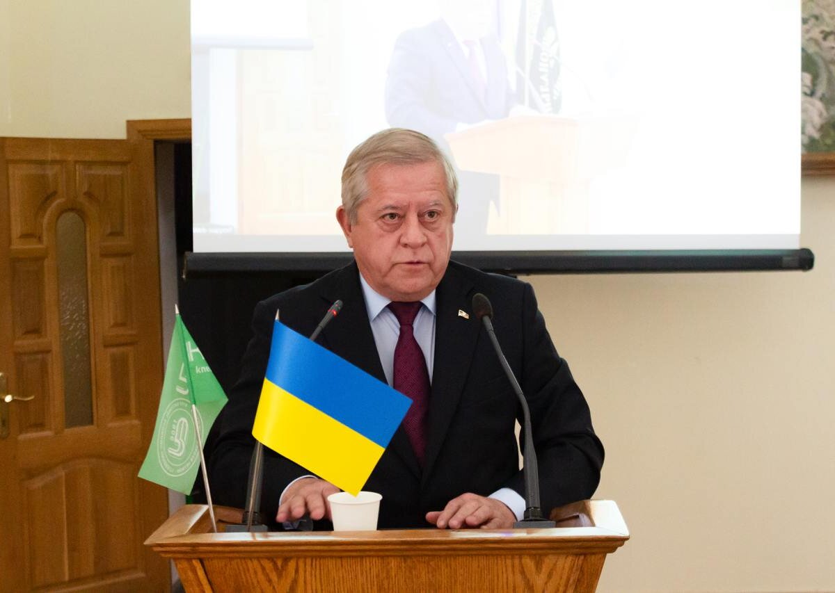 Відбудова України від наслідків війни з рф має базуватися на індустріально-інноваційній економіці та інвестиціях в людський капітал