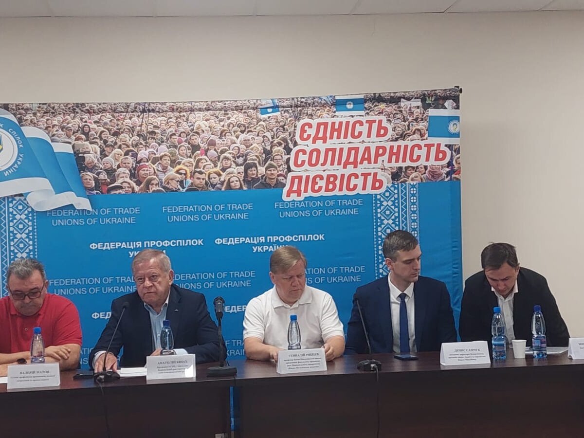 А.Кінах: на початок опалювального сезону в енергосистемі все ще буде дефіцит в 4-5 гВТ
