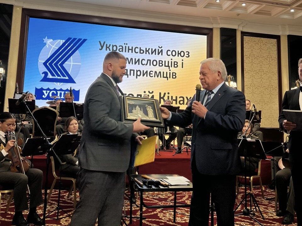 Соціальний діалог — основа стійкості держави: Анатолій Кінах узяв участь у відзначенні 35-річчя Федерації профспілок України