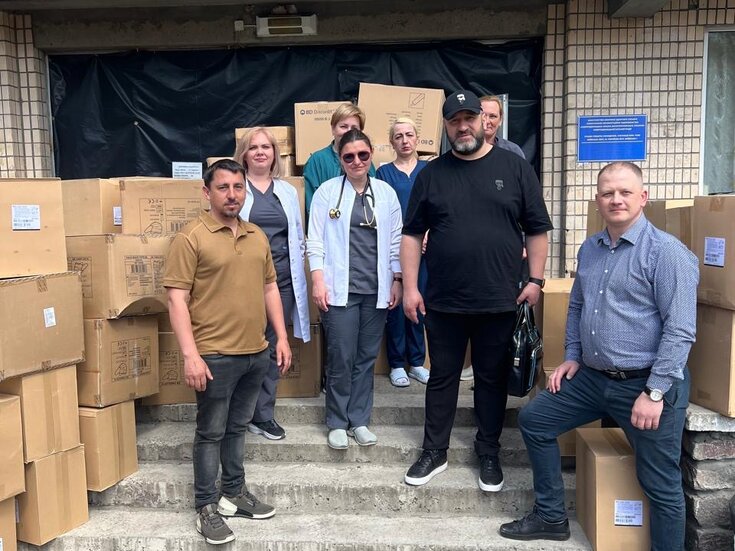 ULIE Continues Volunteer Activities: Support for the Armed Forces of Ukraine, Medical Institutions, and Veteran Rehabilitation Projects
