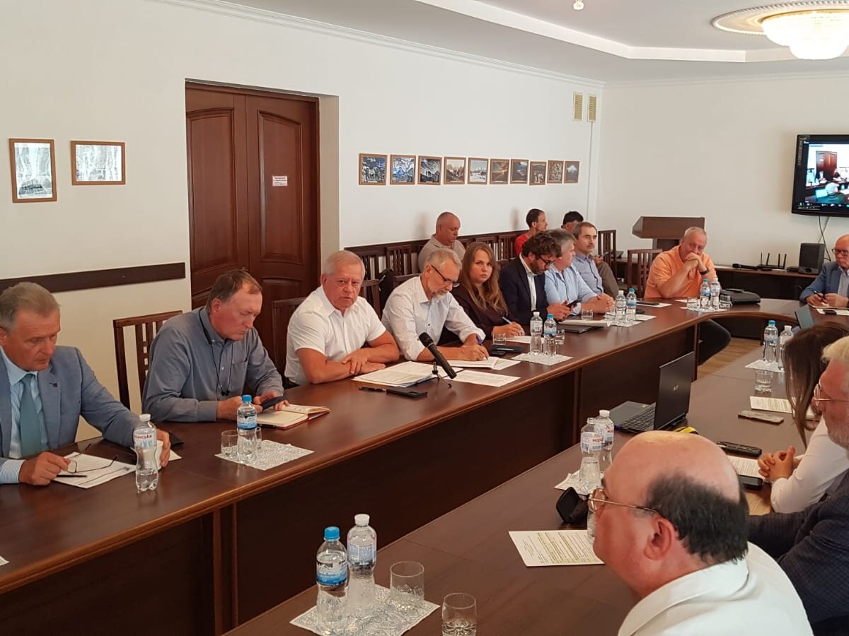 Бізнес і Уряд мають діяти синхронно: Антикризовий штаб обговорив Програму дій Кабміну та виклики для економіки