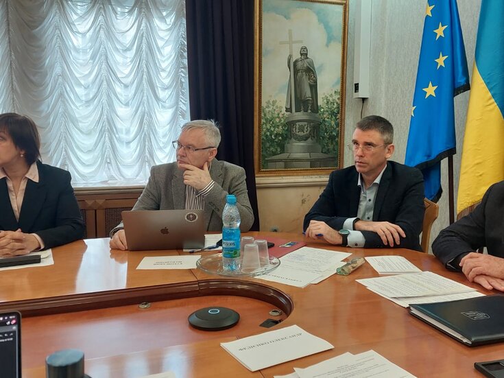 Круглий стіл: Шляхи вирішення проблемних питань оподаткування операторів електронних комунікацій