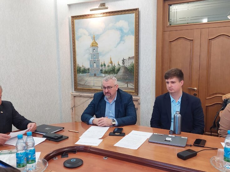 Круглий стіл: Шляхи вирішення проблемних питань оподаткування операторів електронних комунікацій