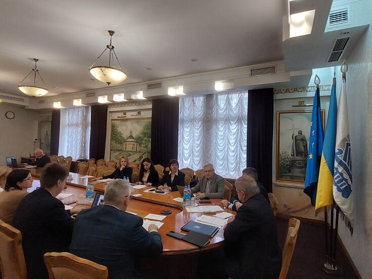 Круглий стіл: Шляхи вирішення проблемних питань оподаткування операторів електронних комунікацій